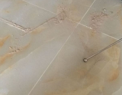 海港瓷砖空鼓维修公司分享粘合剂选择不当在瓷砖铺贴过程中可能导致以下问题